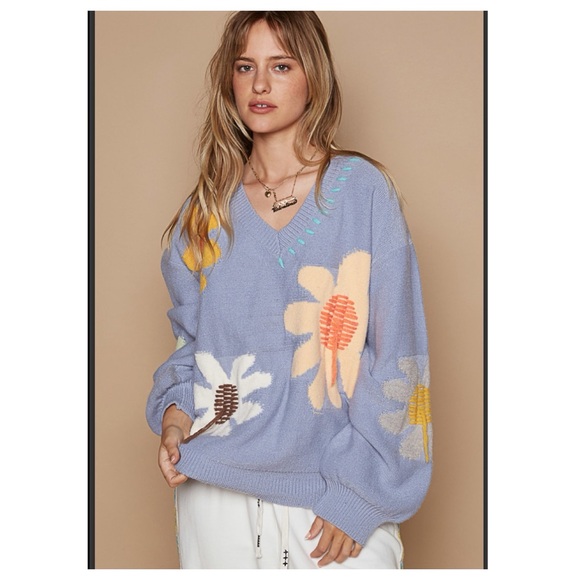 LAST ONE $48 start #258  💕POL Floral Sweater - Picture 5 of 8